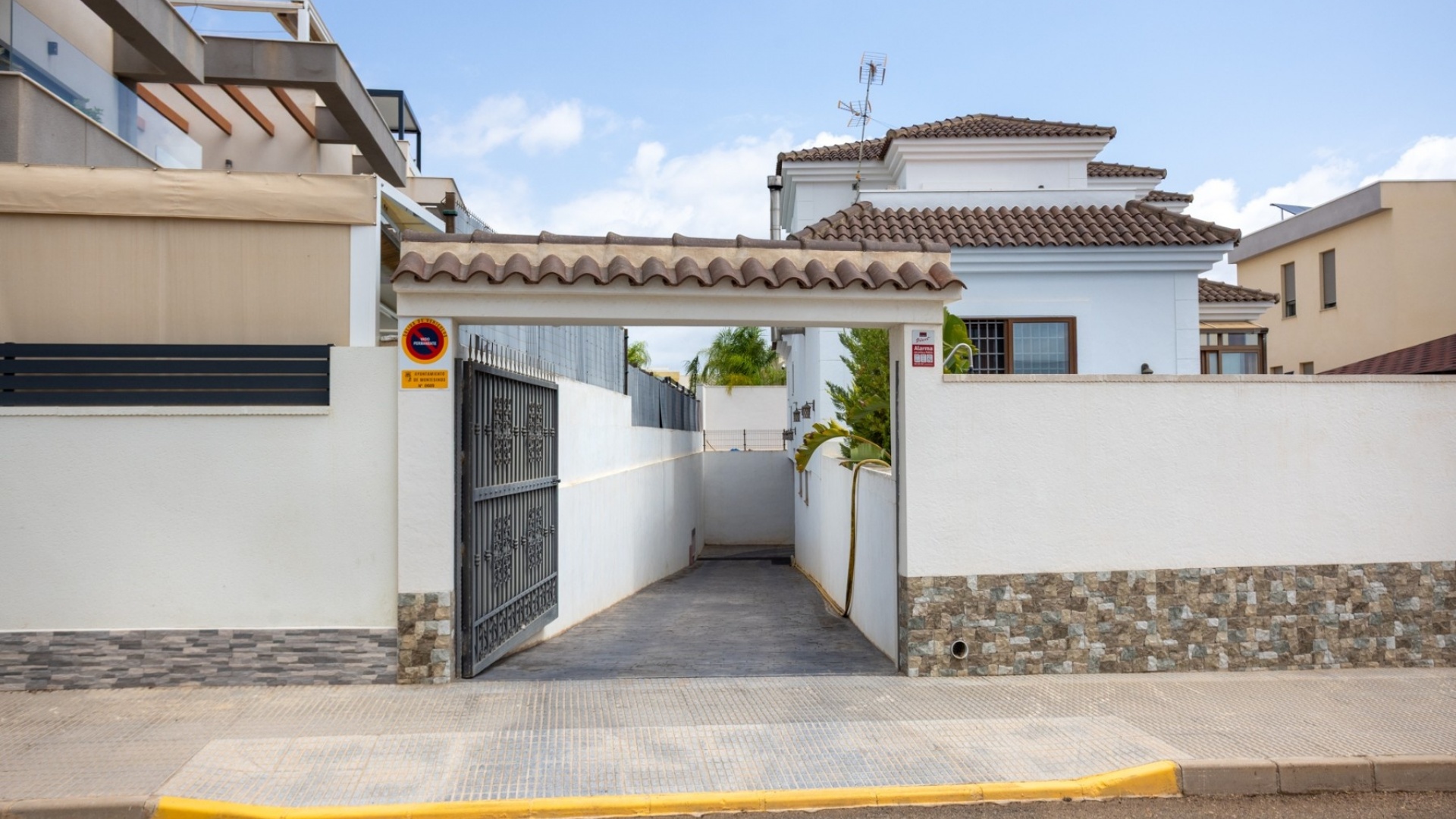 Revente - Villa - Los Montesinos - La Herada