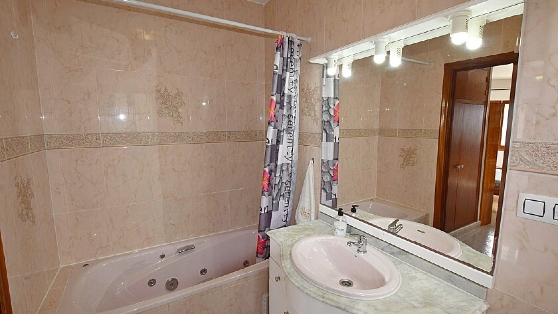 Revente - Villa - Orihuela Costa - Villamartin area