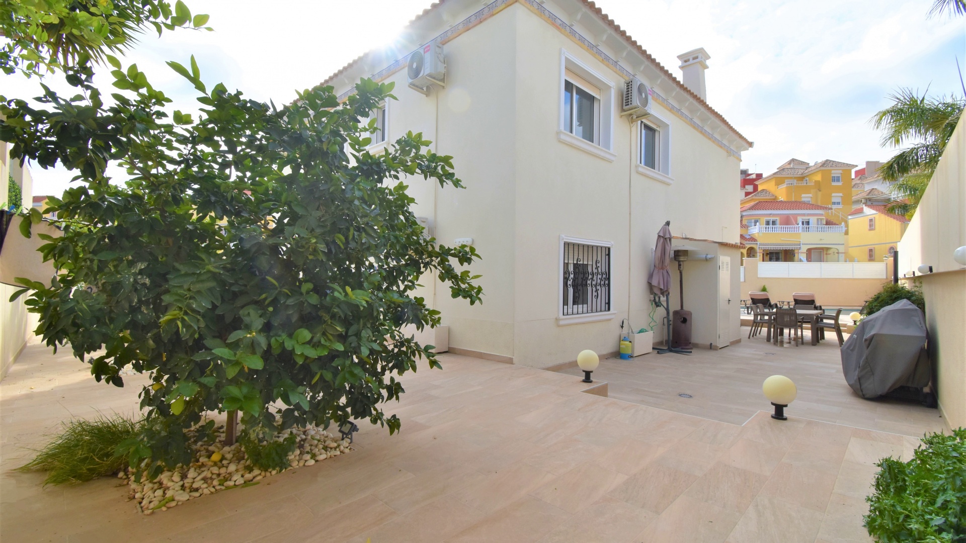 Revente - Villa - Orihuela Costa - Villamartin