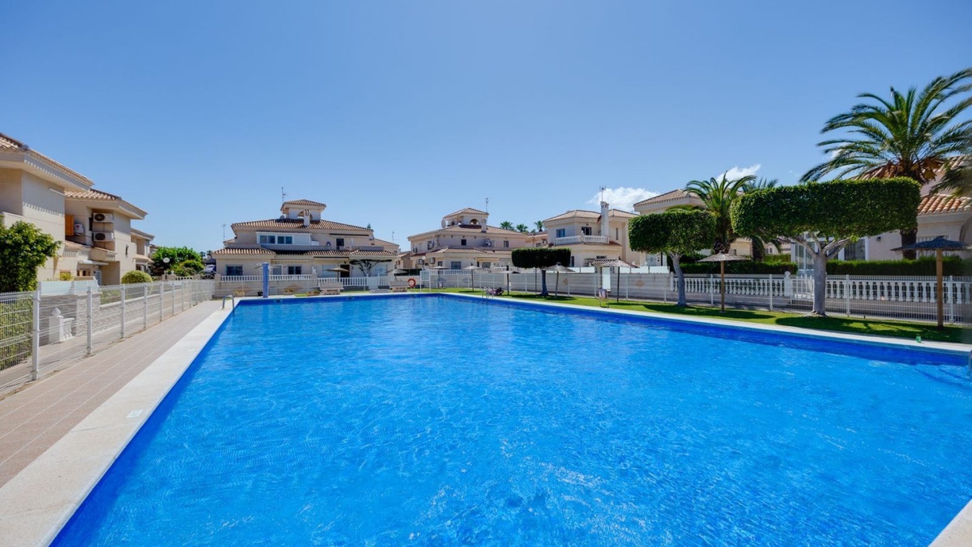 Revente - Villa - Orihuela - Orihuela Costa