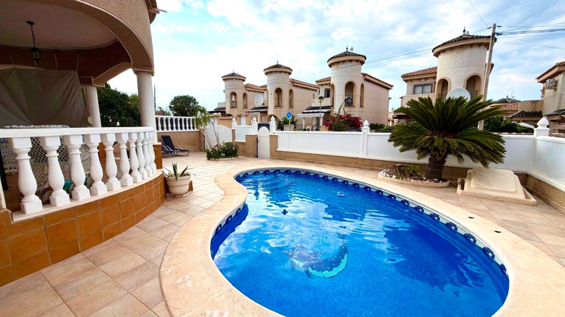 Revente - Villa - Orihuela - Orihuela Costa