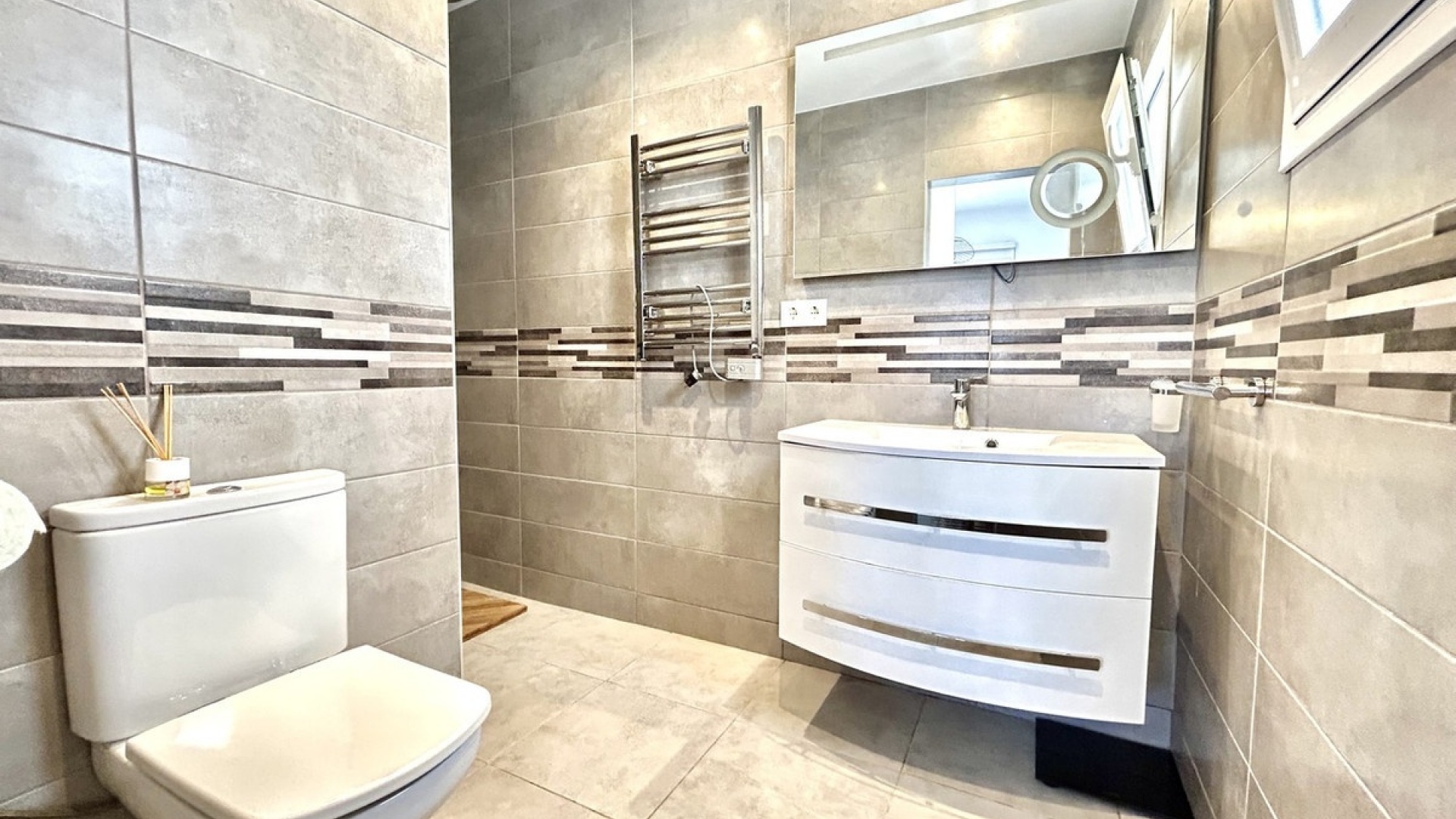 Revente - Villa - Orihuela - Villamartin