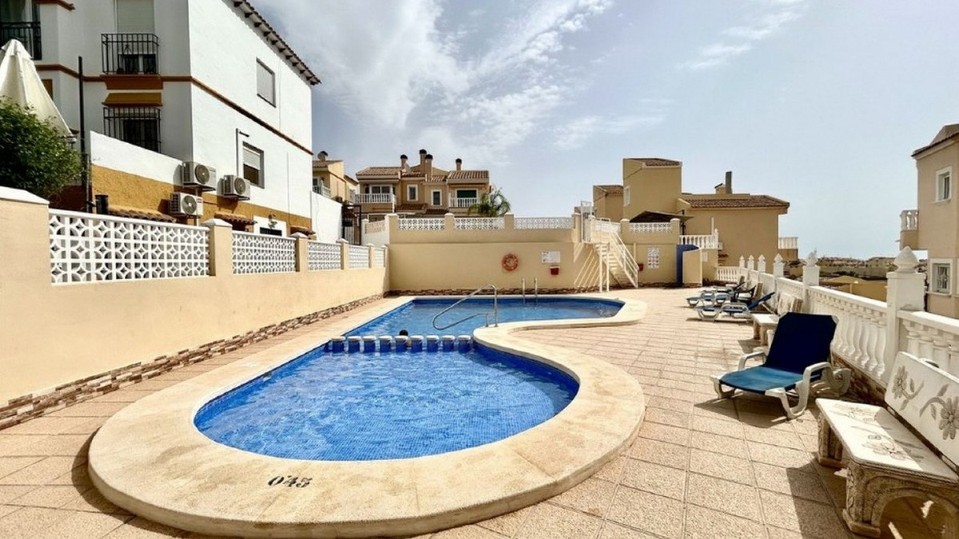 Revente - Villa - Orihuela - Villamartin