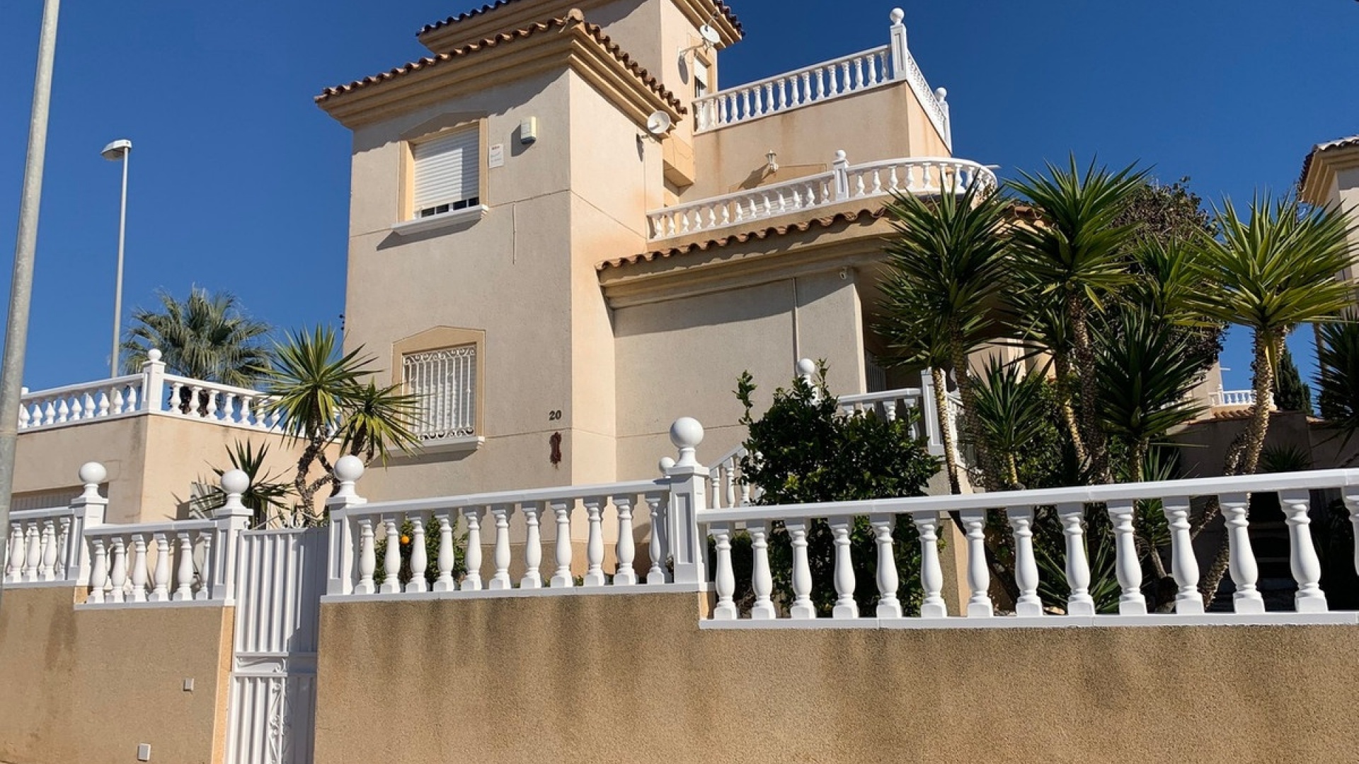 Revente - Villa - Orihuela - Villamartin