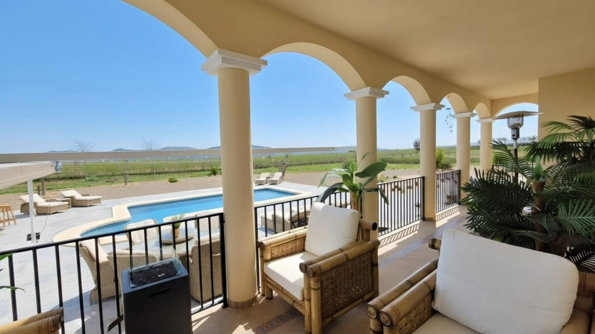 Revente - Villa - Pinoso - Pinoso Centro