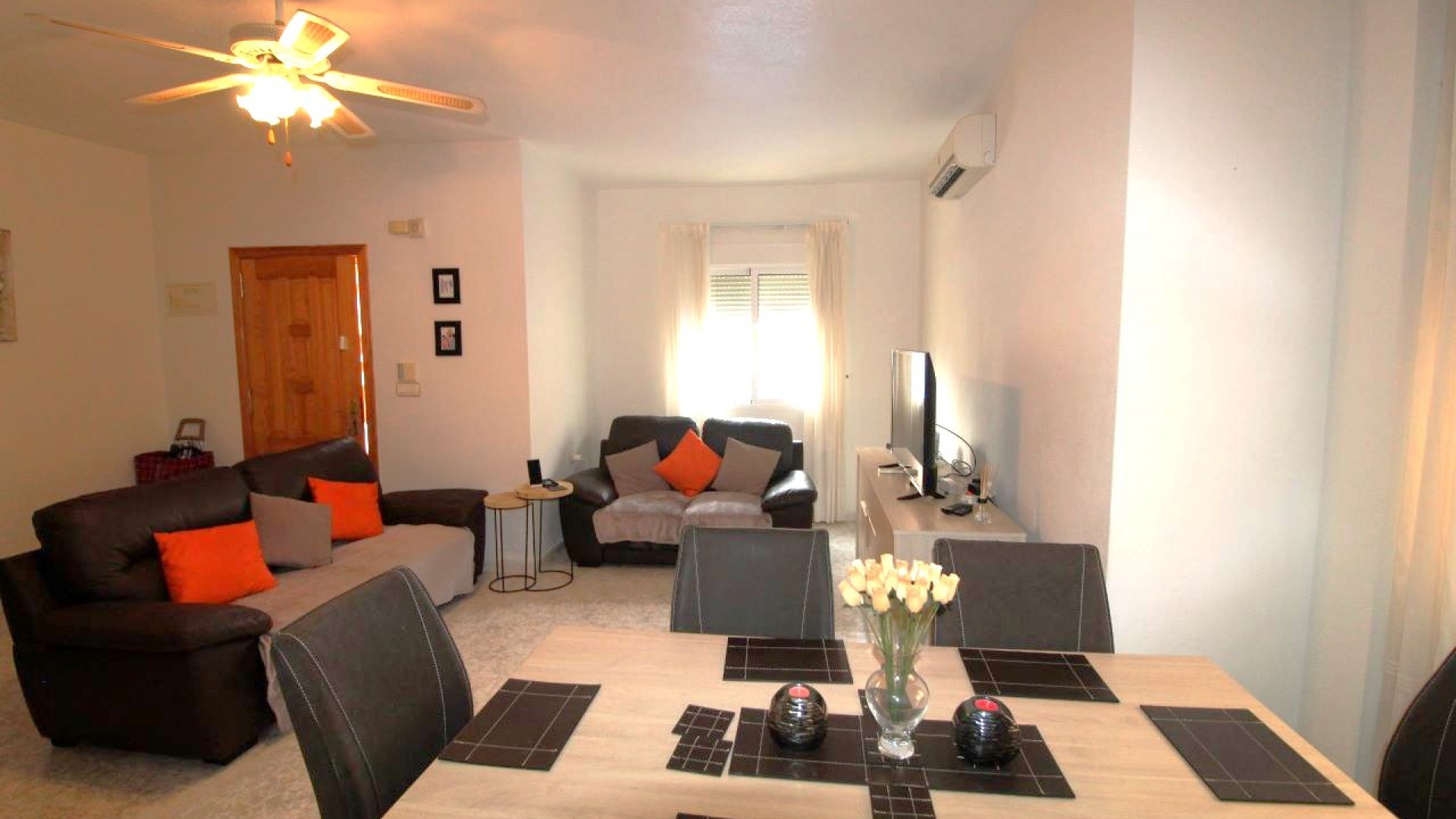 Revente - Villa - Playa Flamenca - pueblo caballero