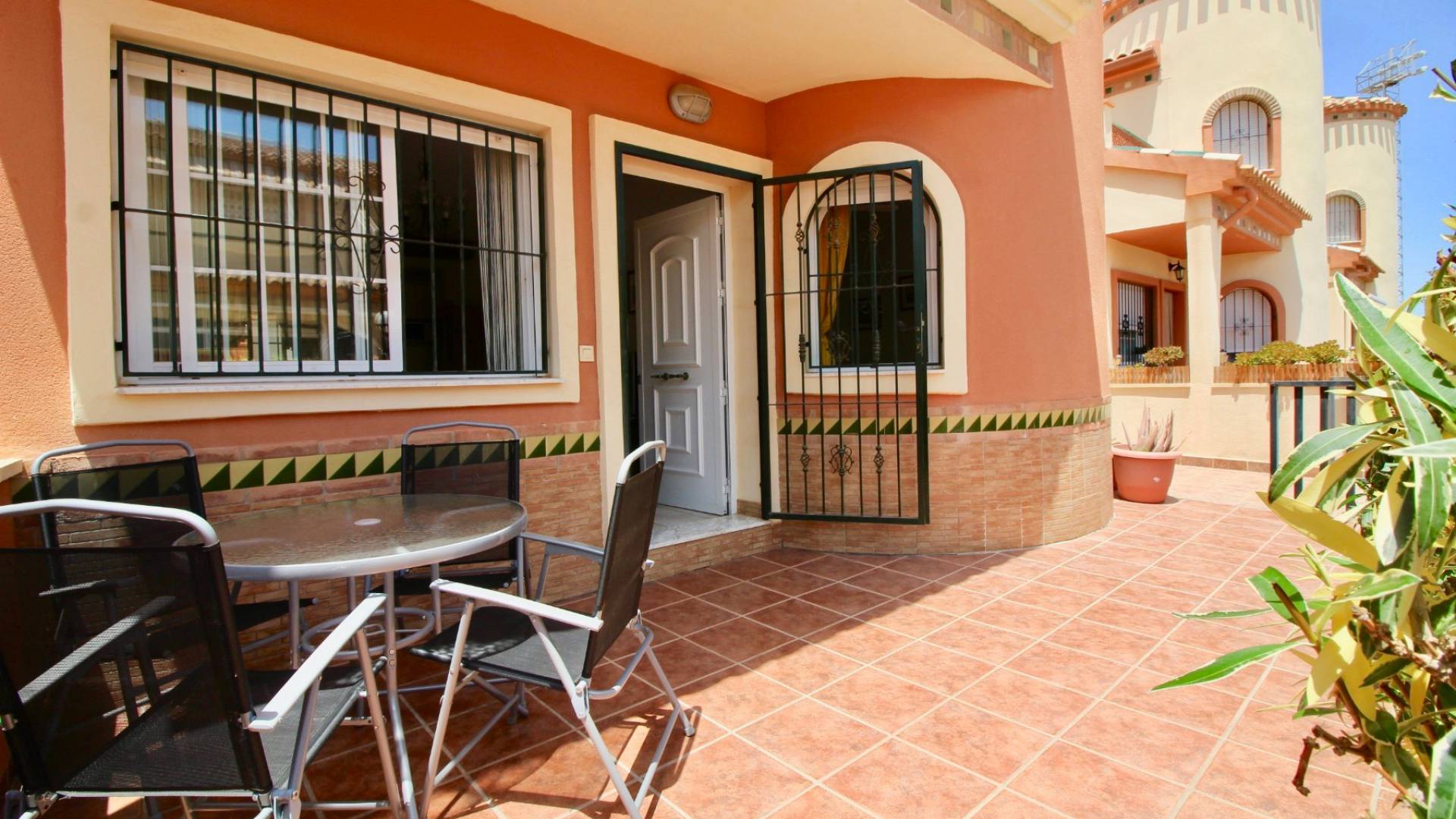 Revente - Villa - Playa Flamenca - villas san luis