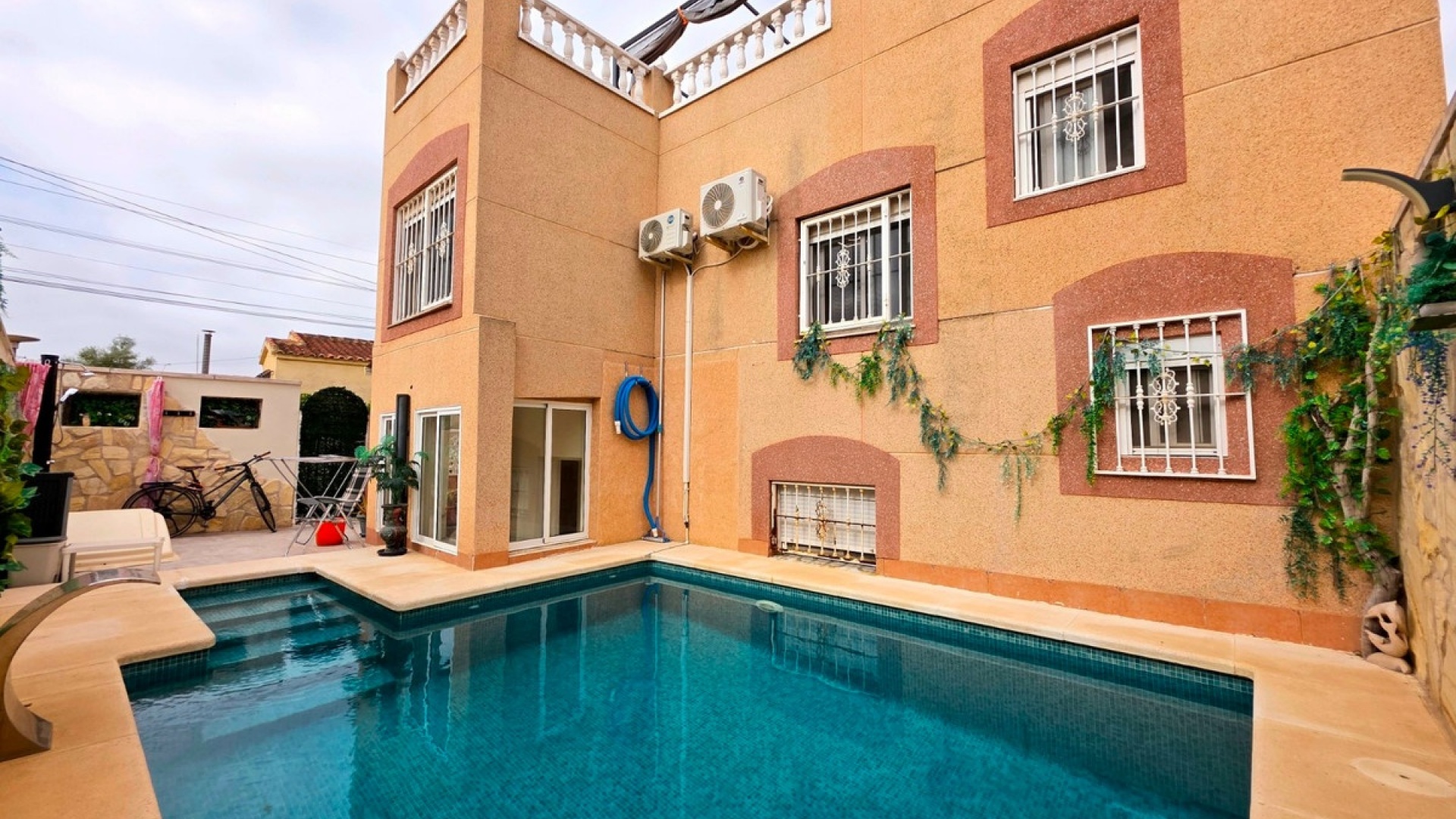 Revente - Villa - San Fulgencio - La Marina