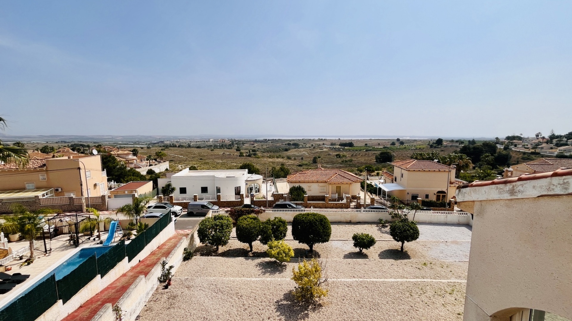 Revente - Villa - San Miguel de Salinas - las comunicaciones