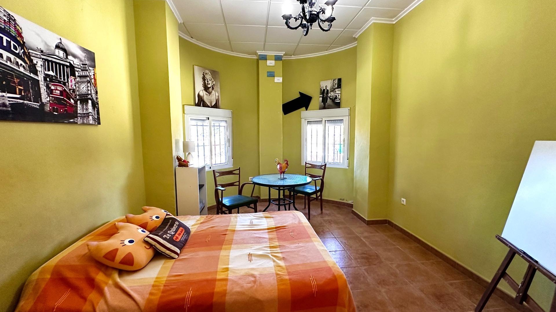 Revente - Villa - San Miguel de Salinas - las comunicaciones