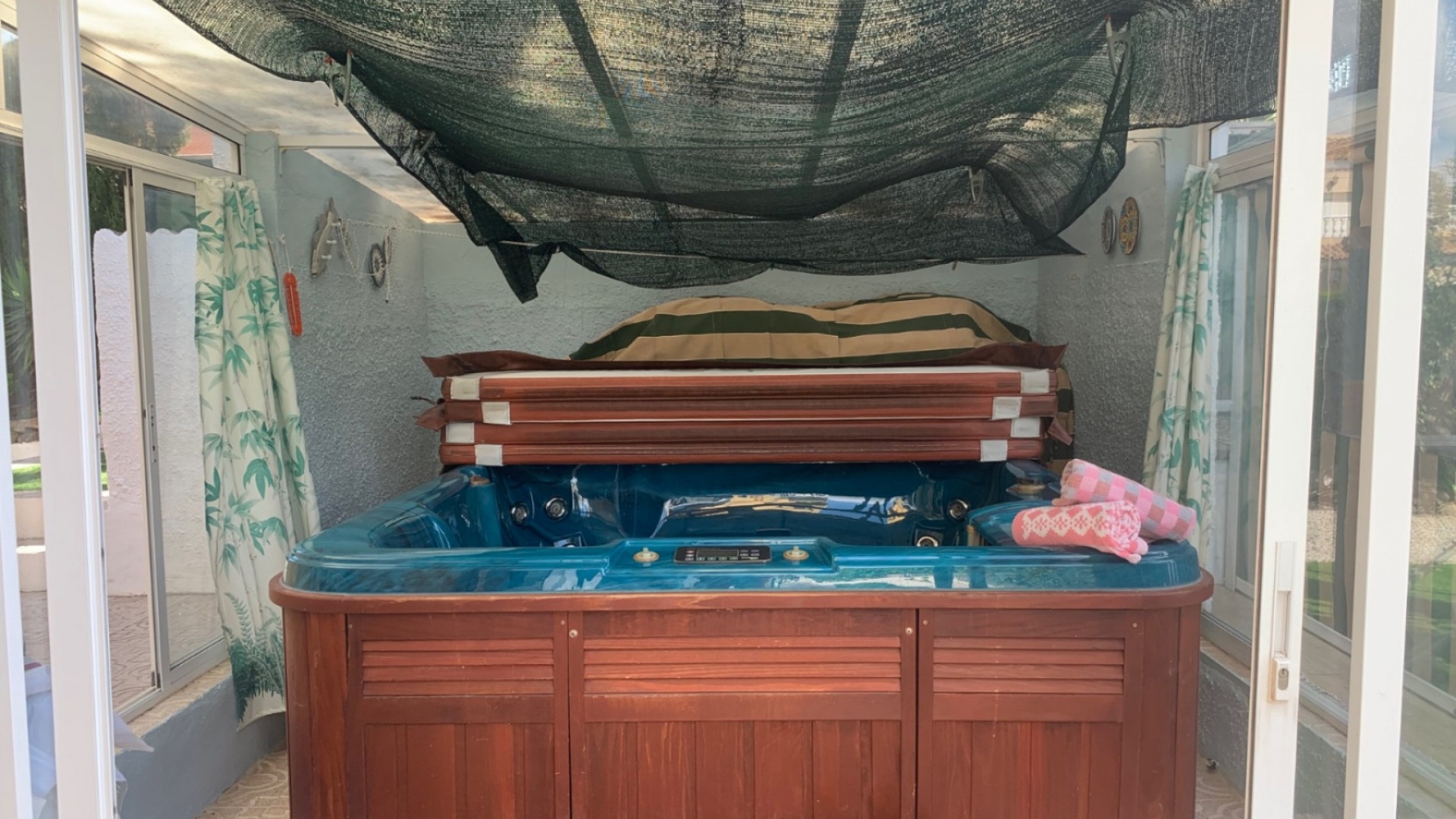 Revente - Villa - San Miguel de Salinas - las comunicaciones