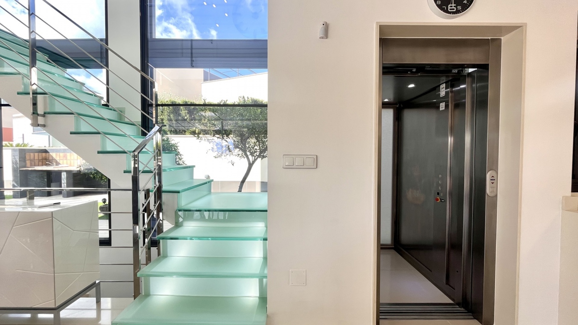 Revente - Villa - San Miguel de Salinas - Res. Bellavista