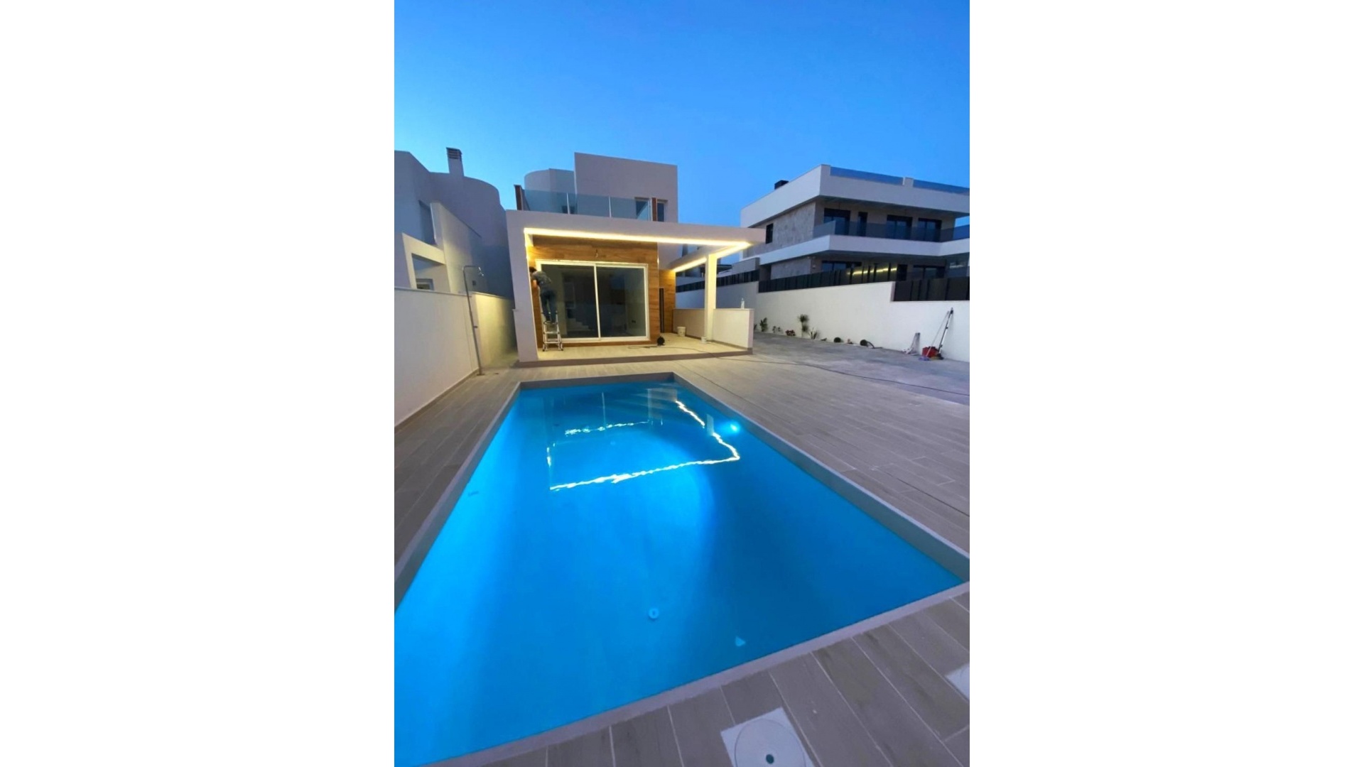 Revente - Villa - Torrevieja - Aguas Nuevas