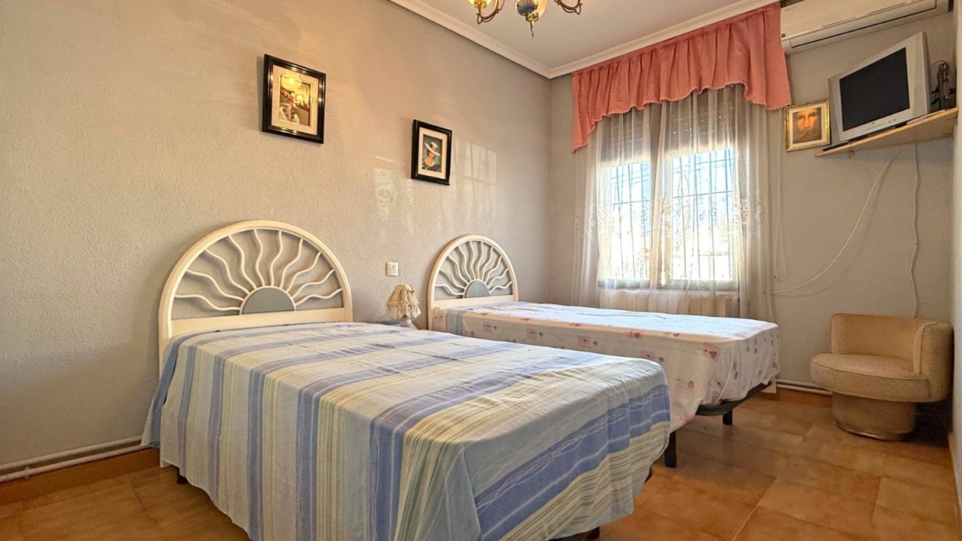 Revente - Villa - Torrevieja - Beachside Torrevieja