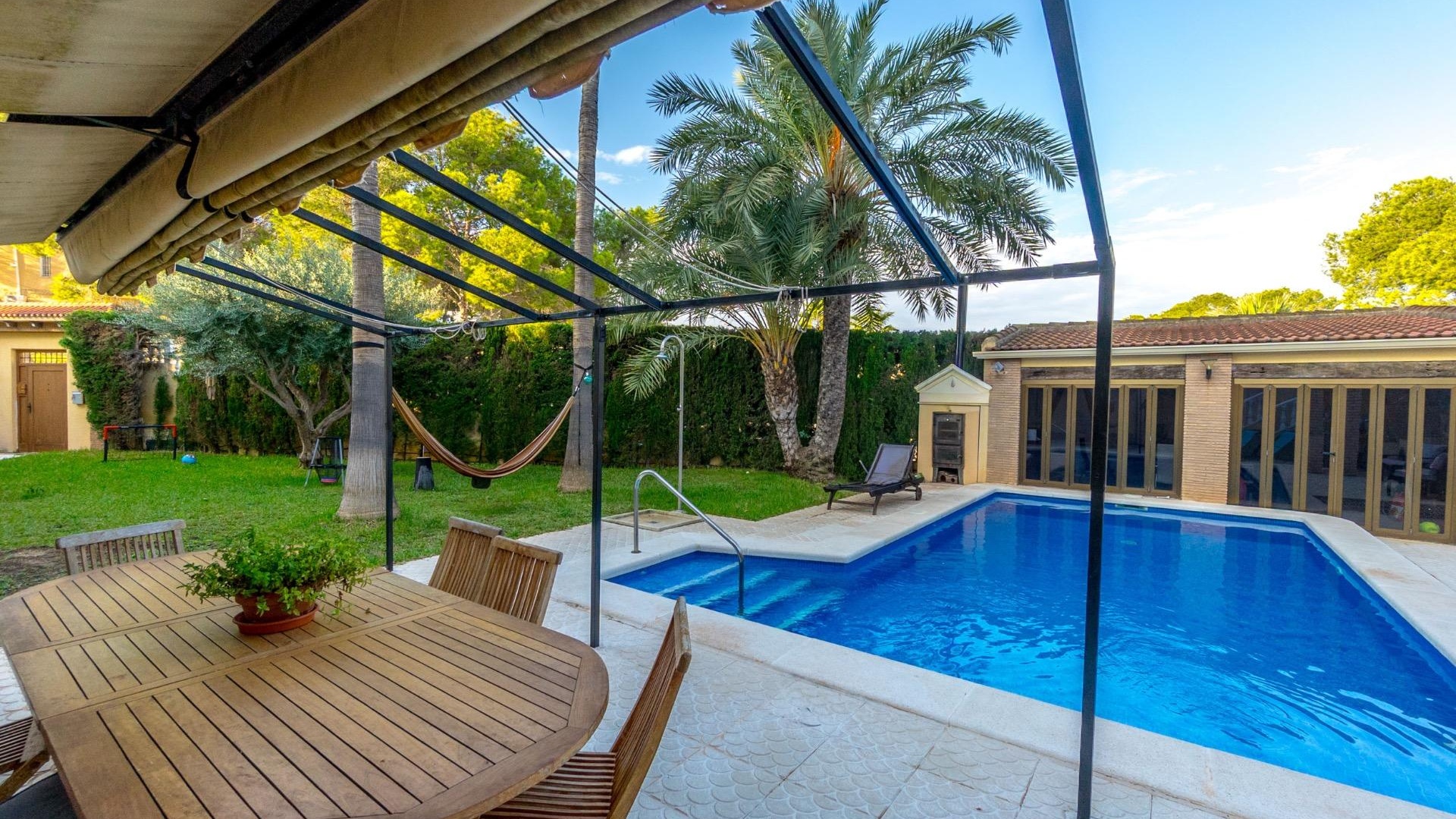 Revente - Villa - Torrevieja - Los balcones