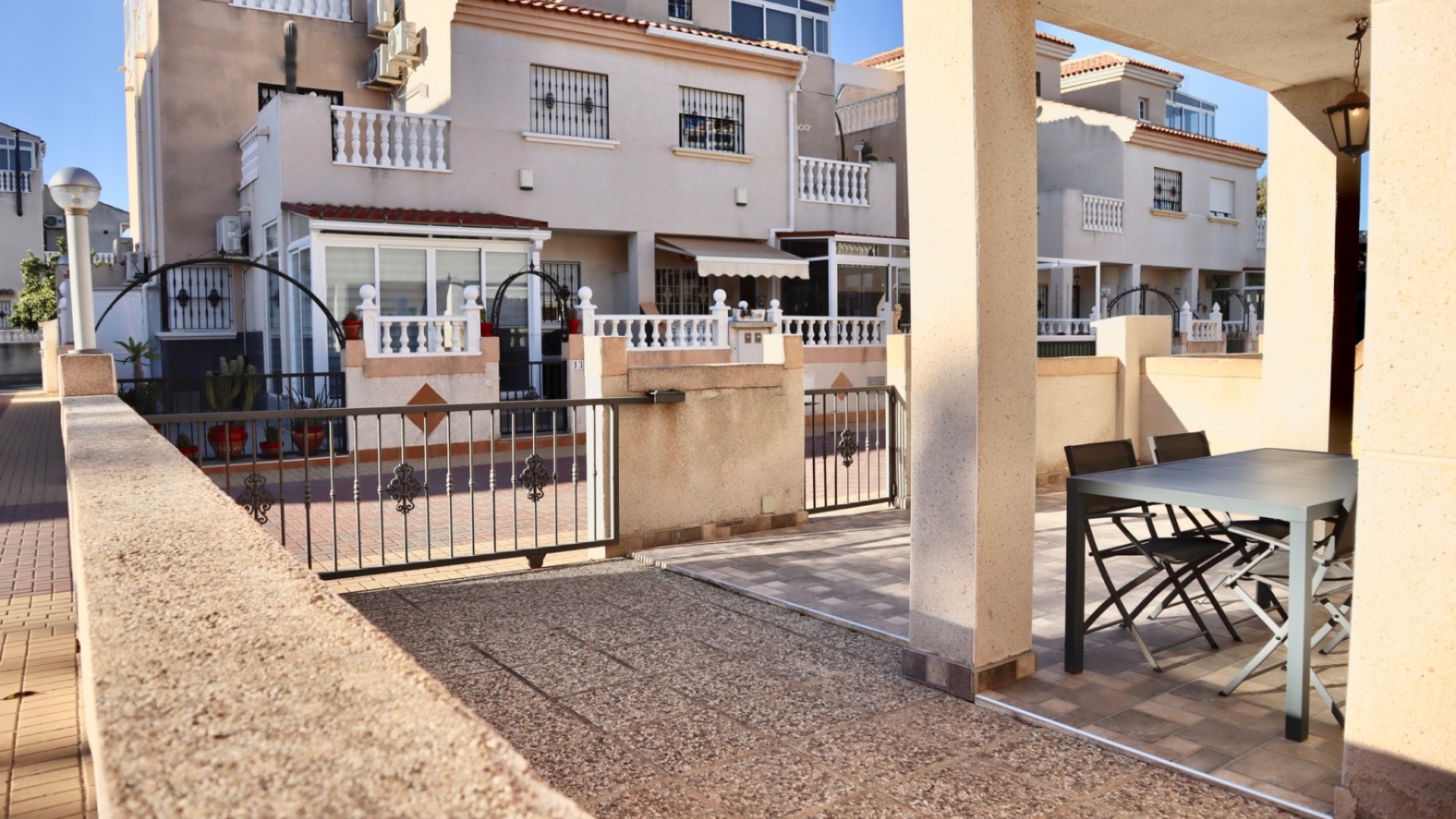 Revente - Villa - Torrevieja - Res. Coral