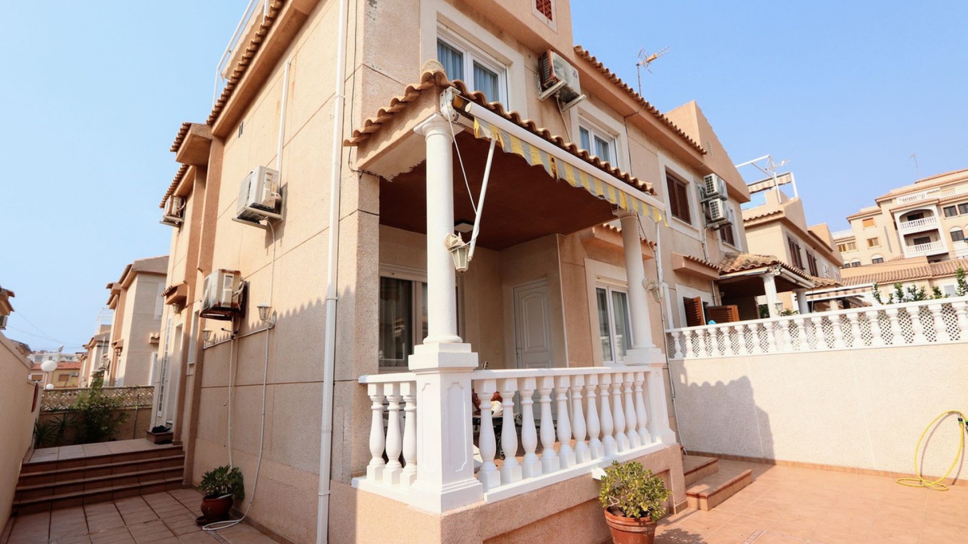 Revente - Villa - Torrevieja - Torrevieja Centro