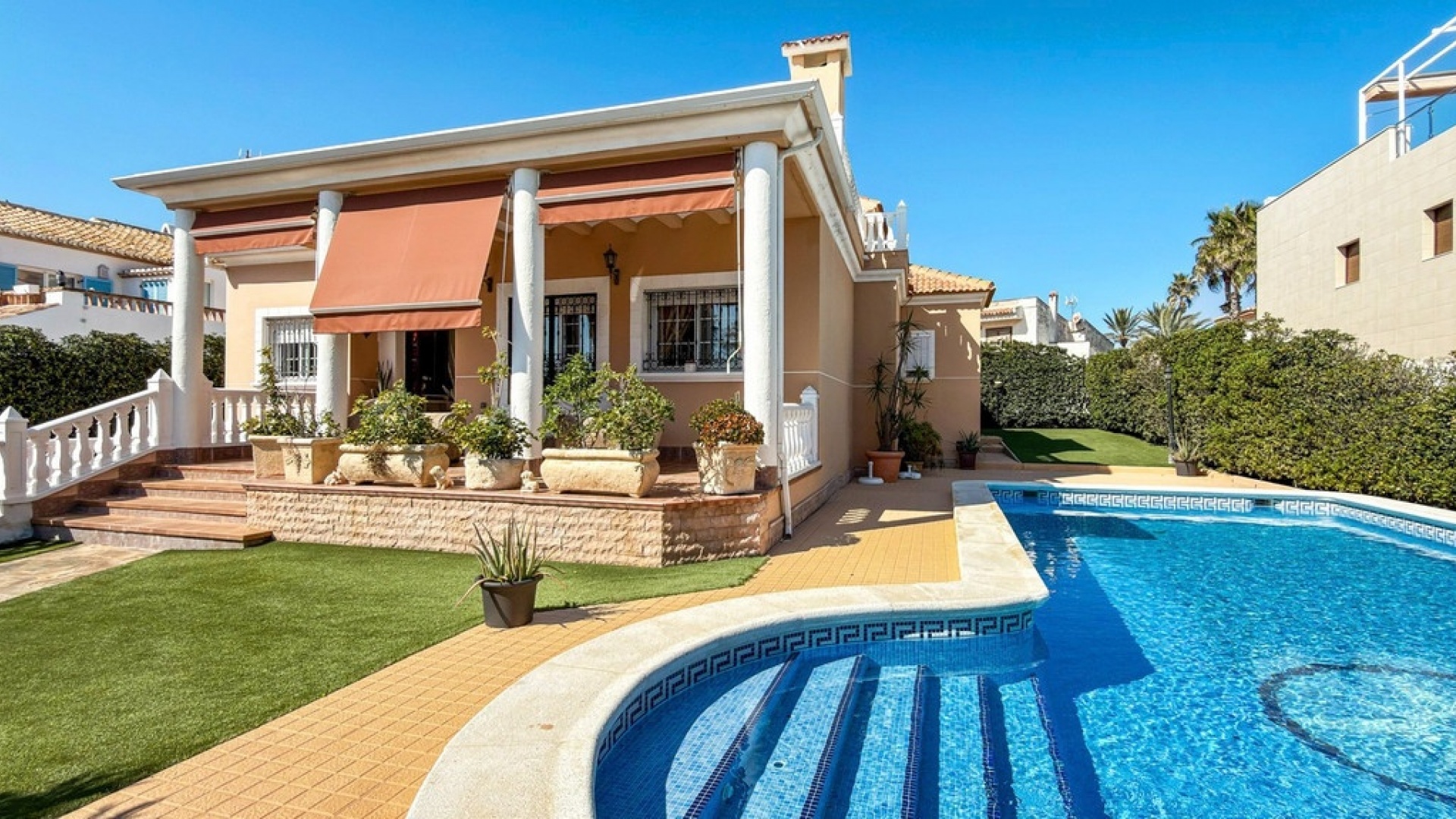Revente - Villa - Torrevieja - Torrevieja Centro