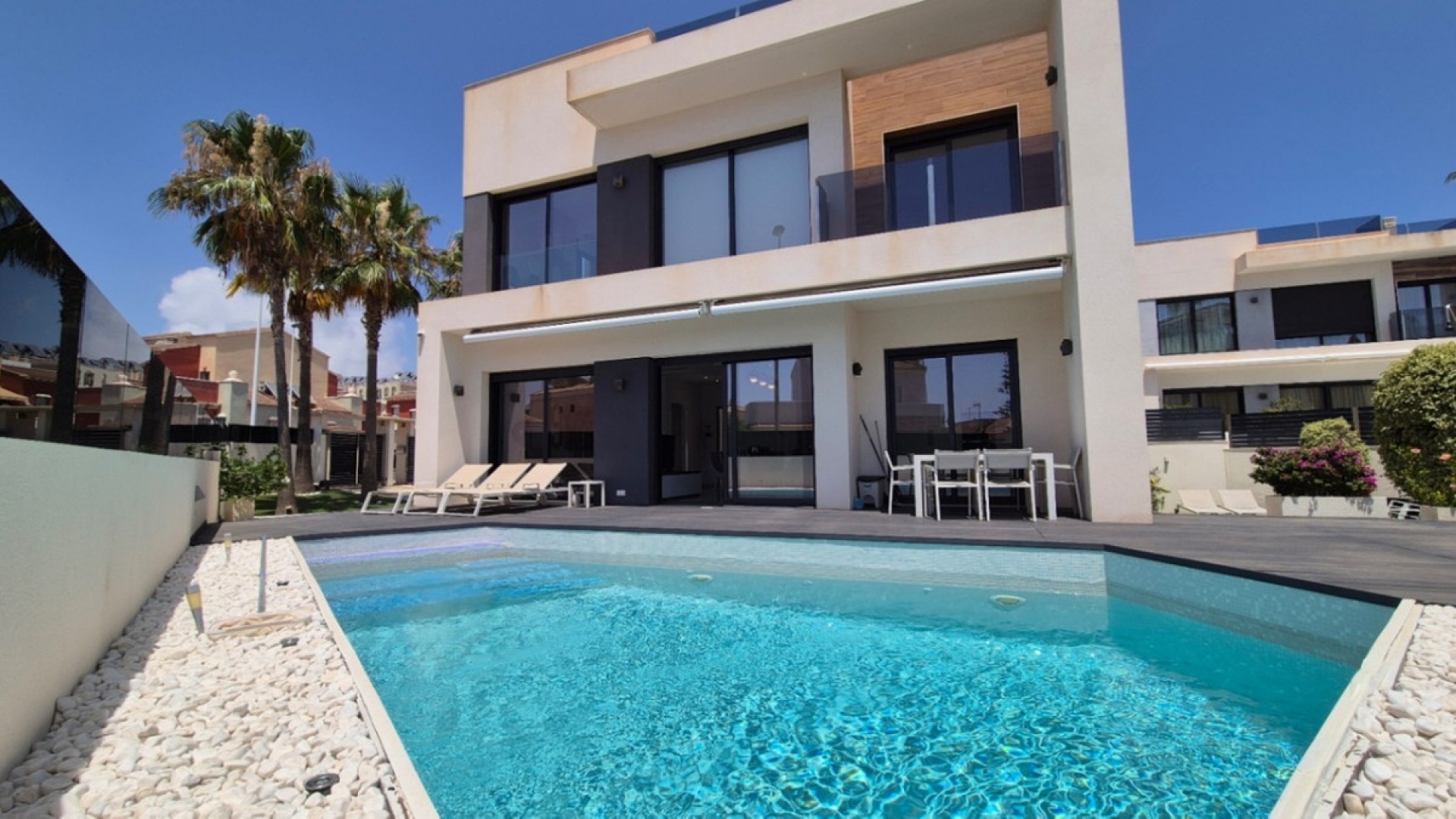 Revente - Villa - Torrevieja - Torrevieja Centro