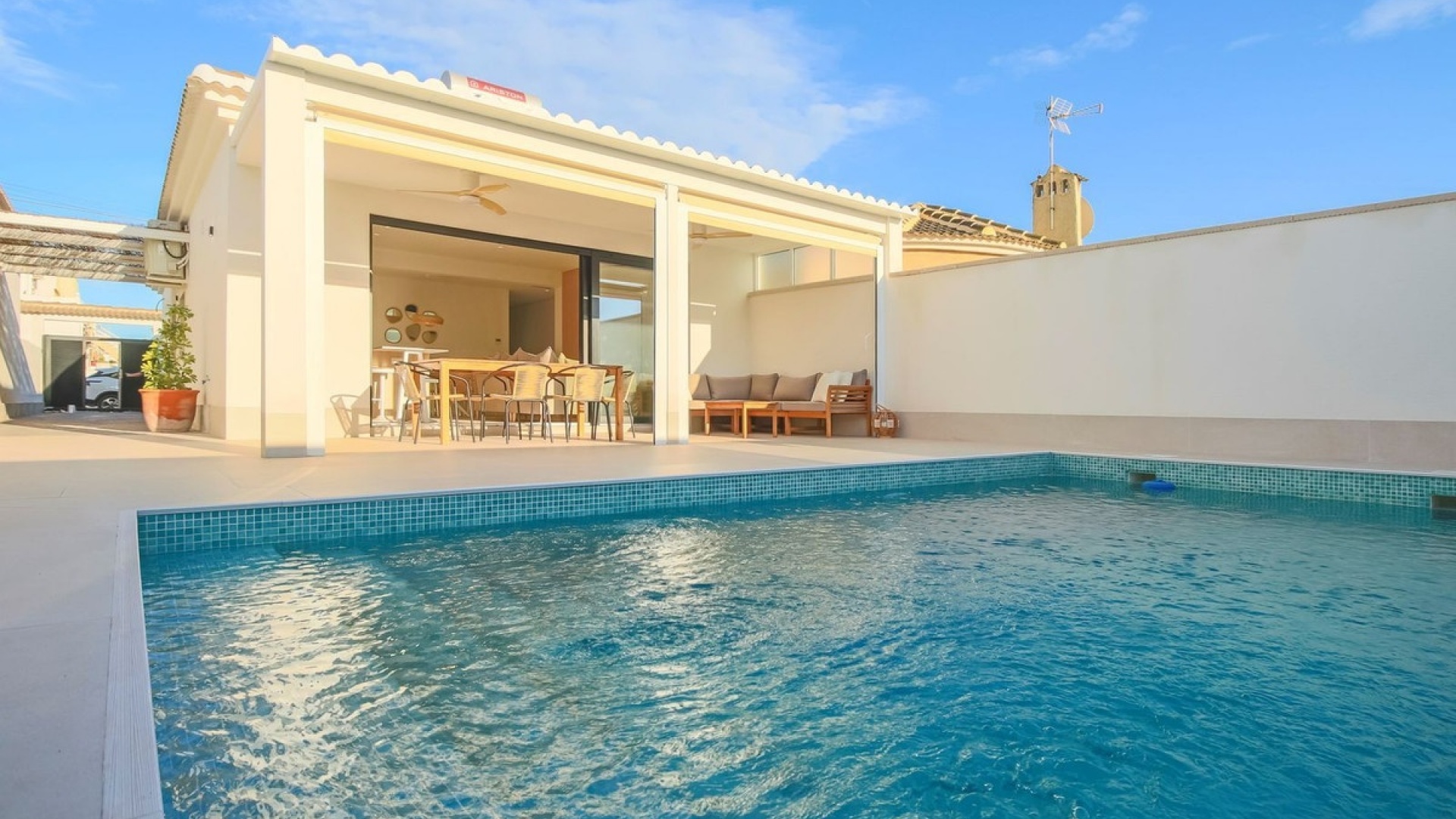Revente - Villa - Torrevieja - Torrevieja Centro