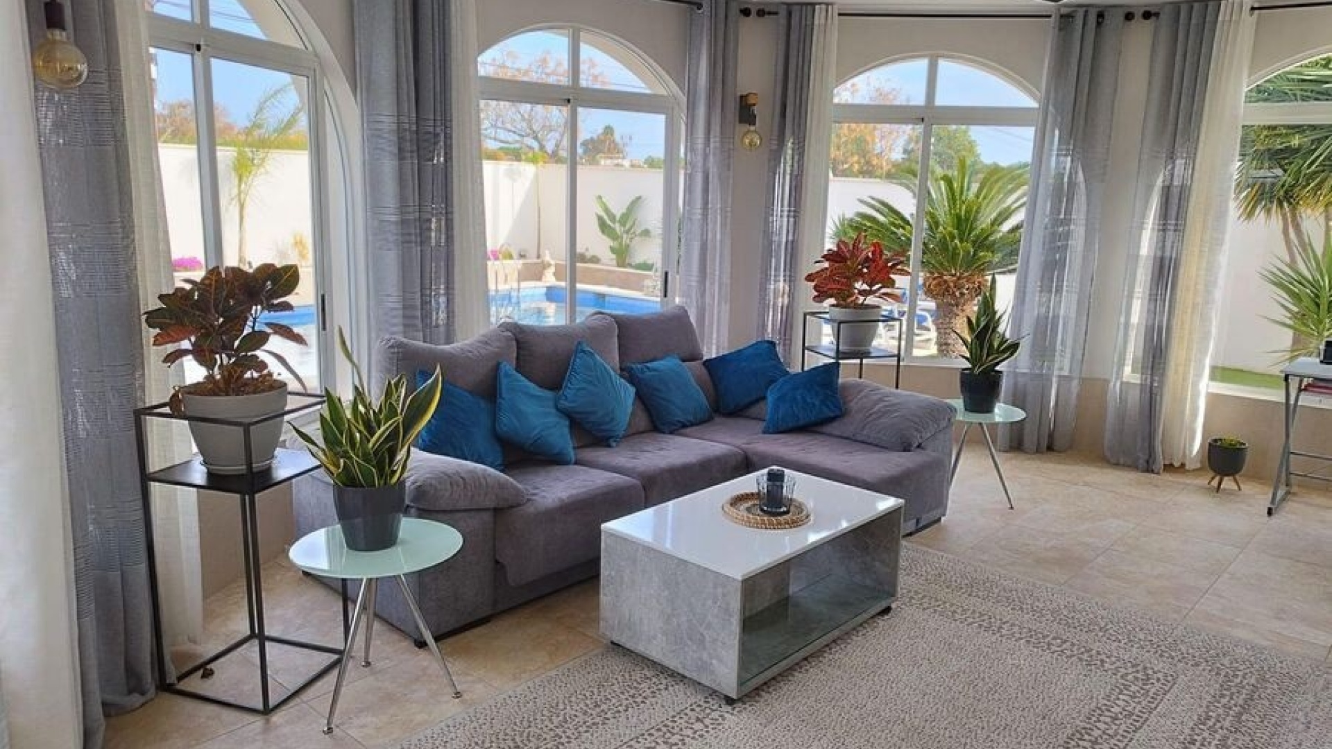 Revente - Villa - Torrevieja - Torrevieja Centro