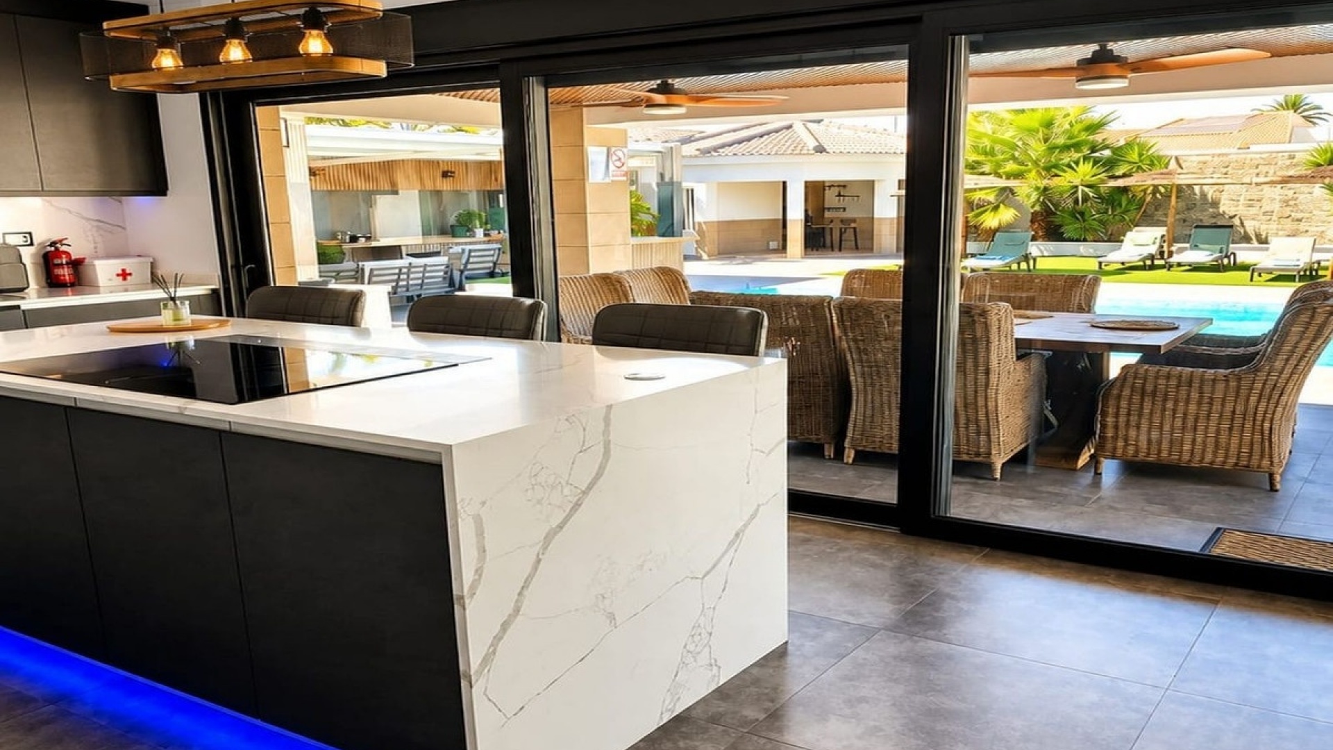 Revente - Villa - Torrevieja - Torrevieja Centro