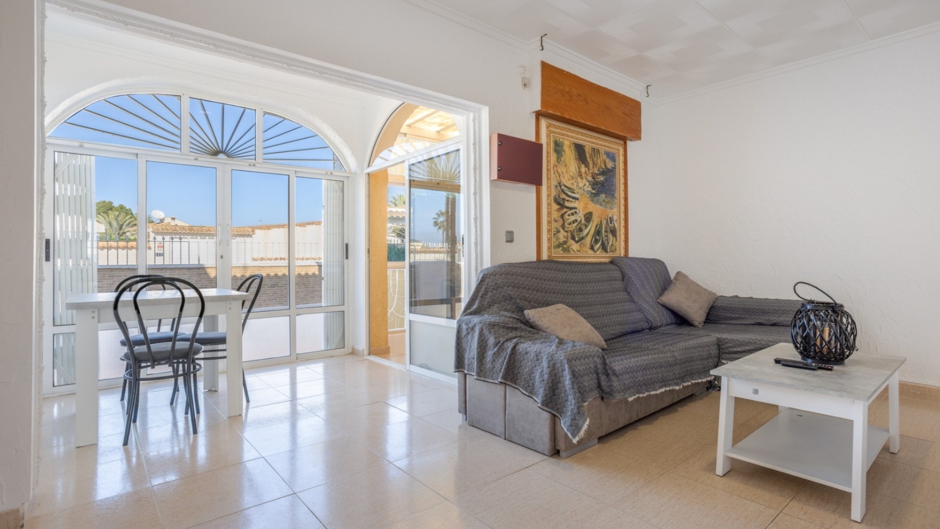 Revente - Villa - Torrevieja - Urbanización San Luis