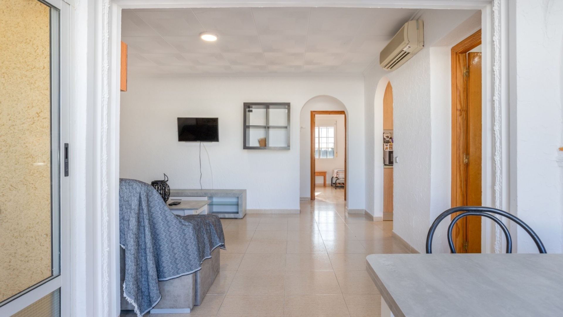 Revente - Villa - Torrevieja - Urbanización San Luis