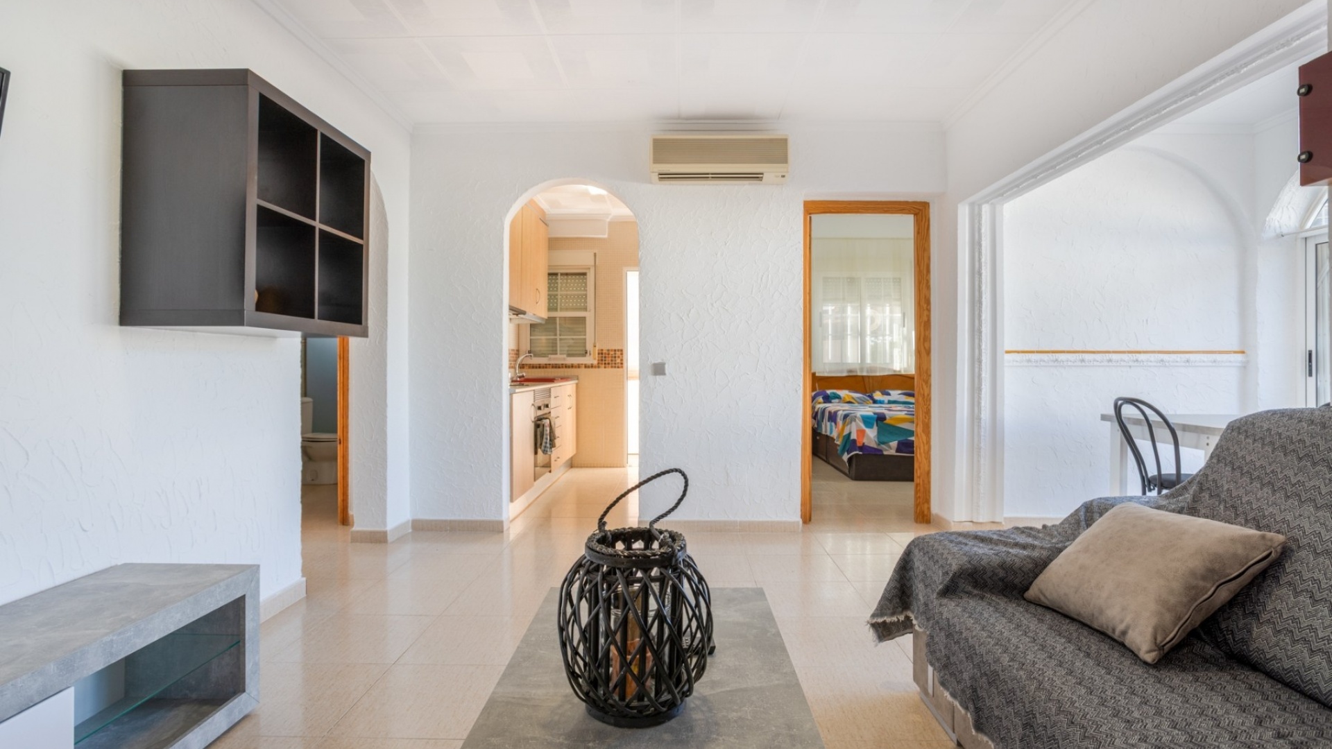Revente - Villa - Torrevieja - Urbanización San Luis