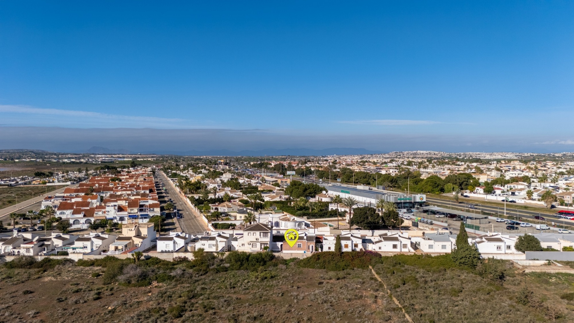 Revente - Villa - Torrevieja - Urbanización San Luis