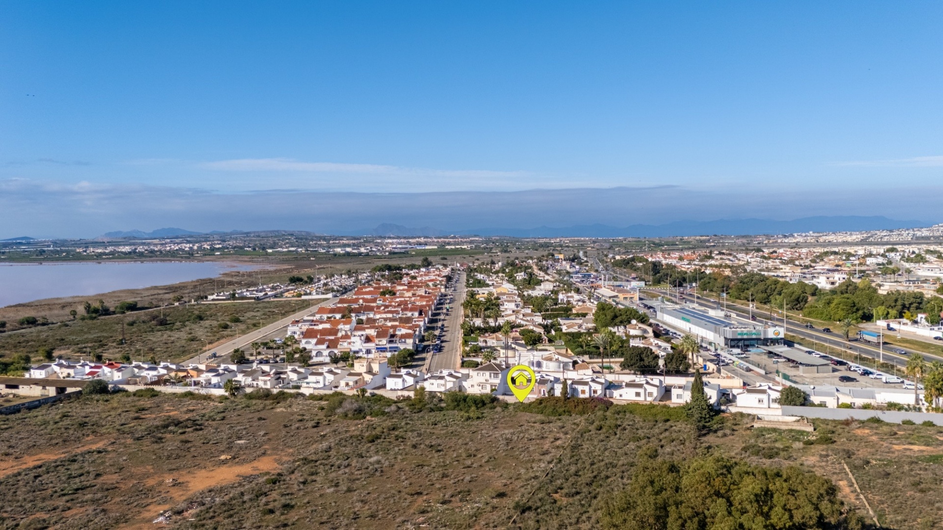 Revente - Villa - Torrevieja - Urbanización San Luis