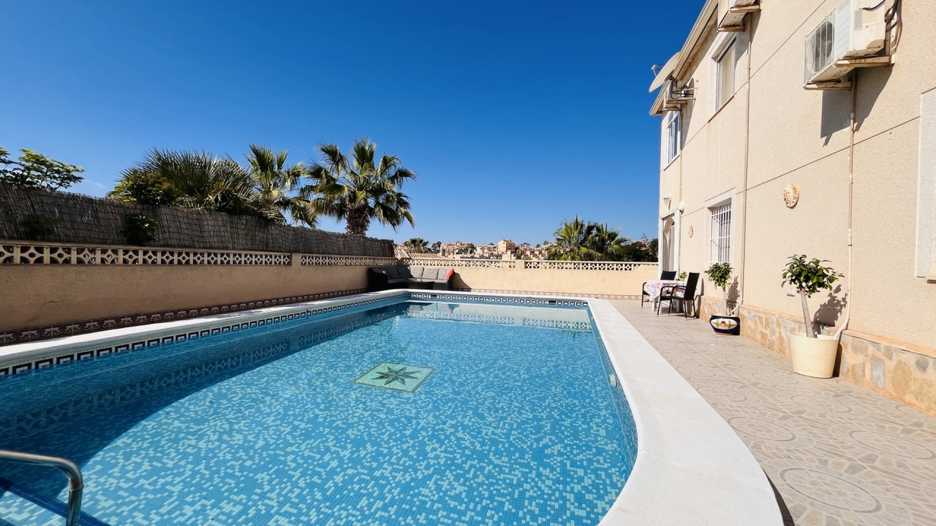 Revente - Villa - Villamartin - blue lagoon