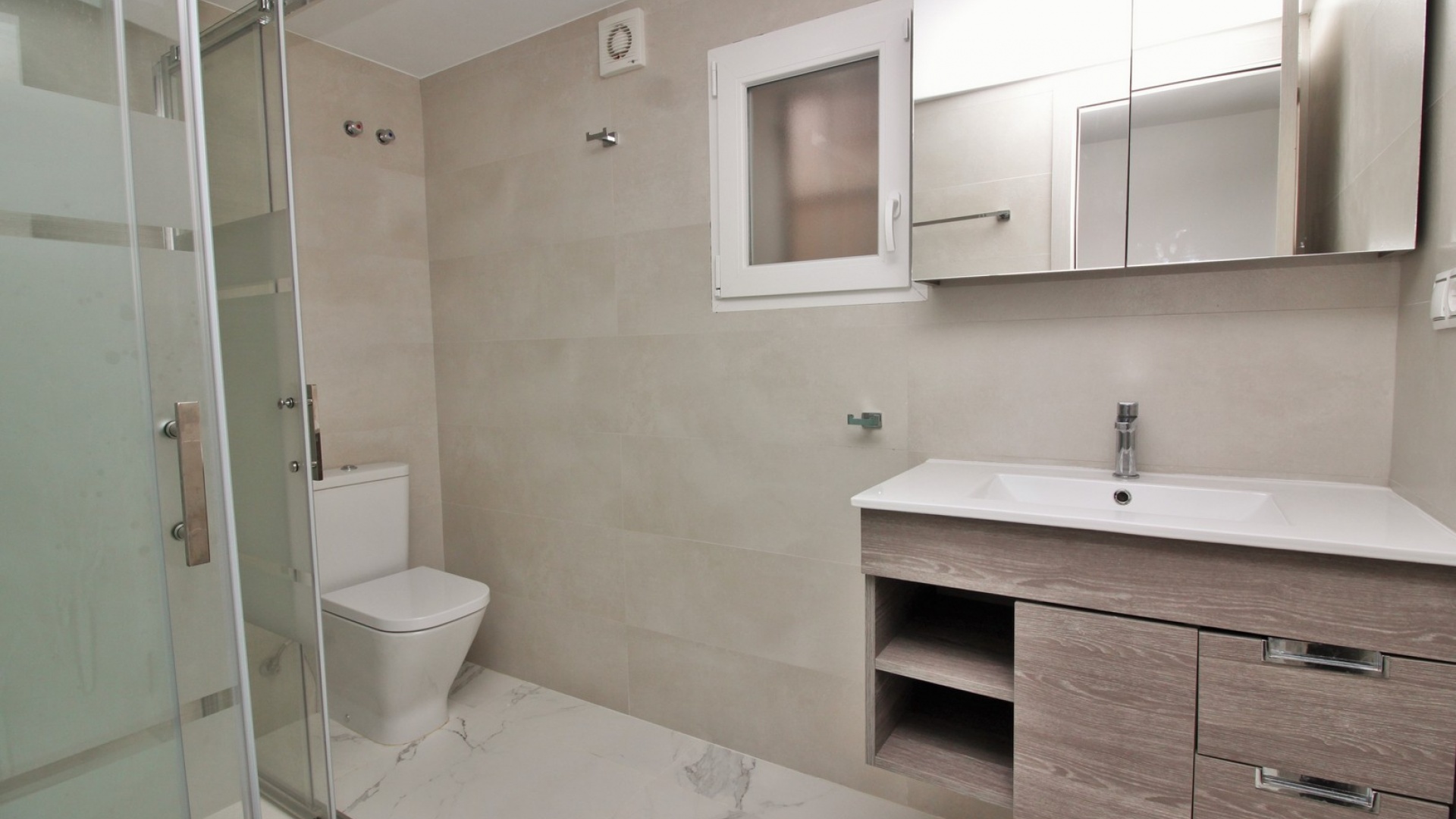 Revente - Villa - Villamartin - blue lagoon