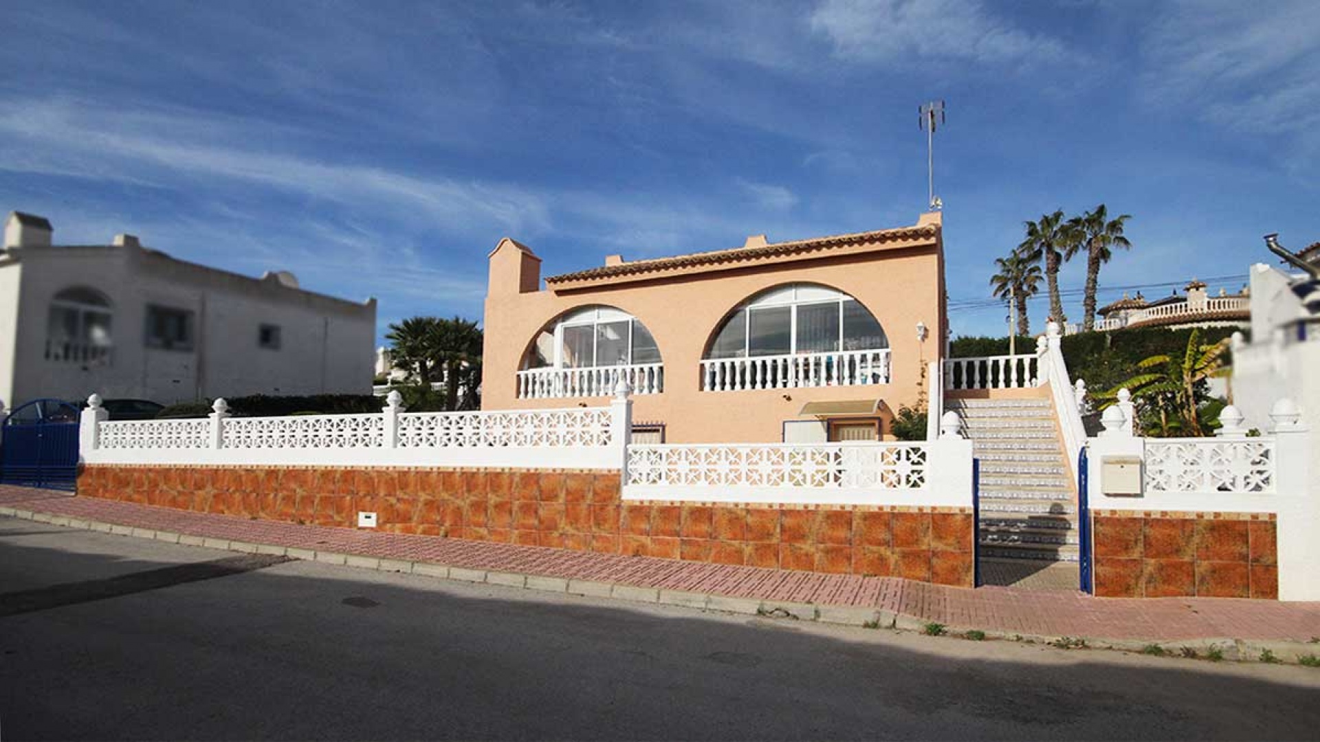 Revente - Villa - Villamartin - blue lagoon