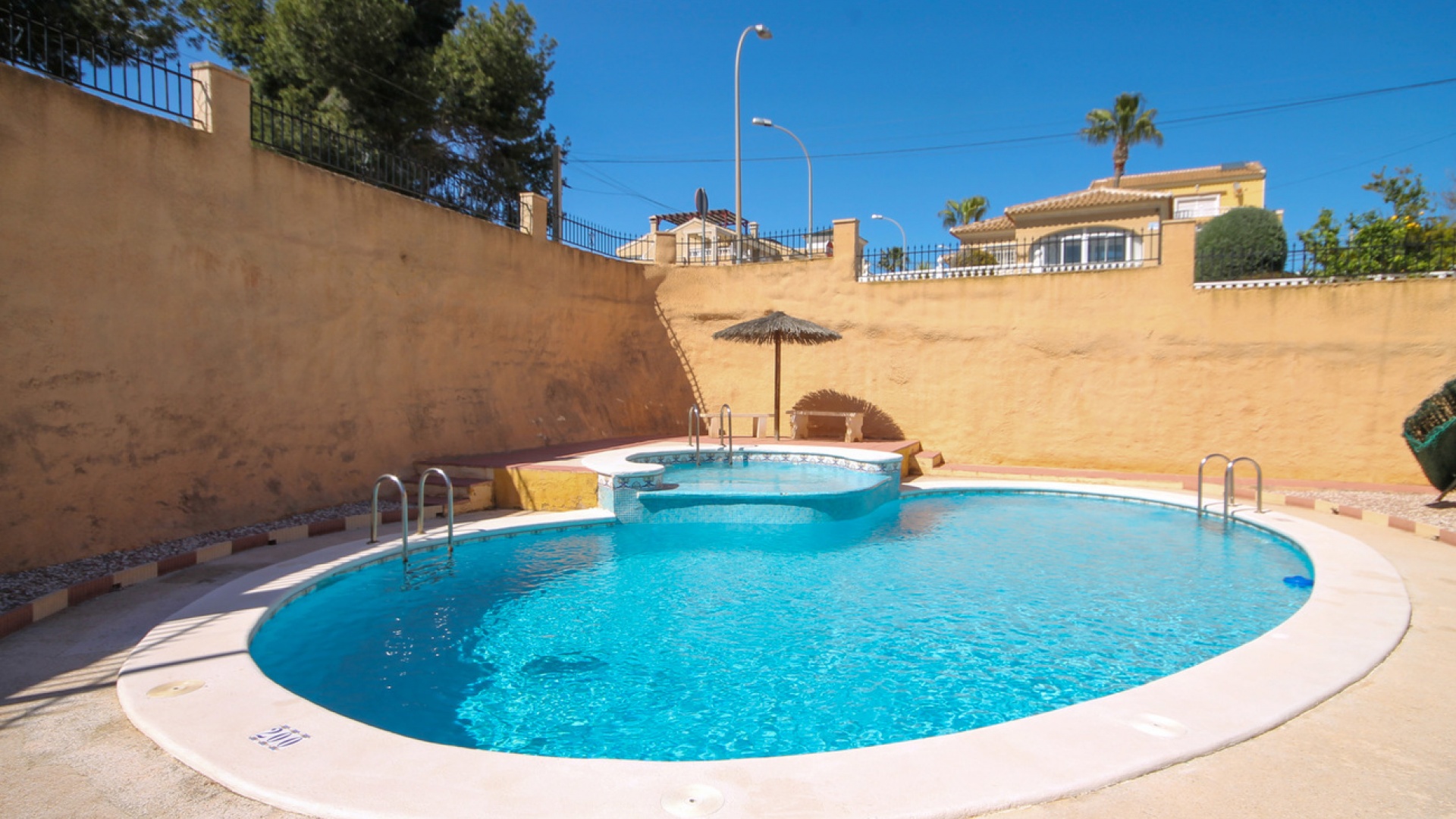 Revente - Villa - Villamartin - El Galan