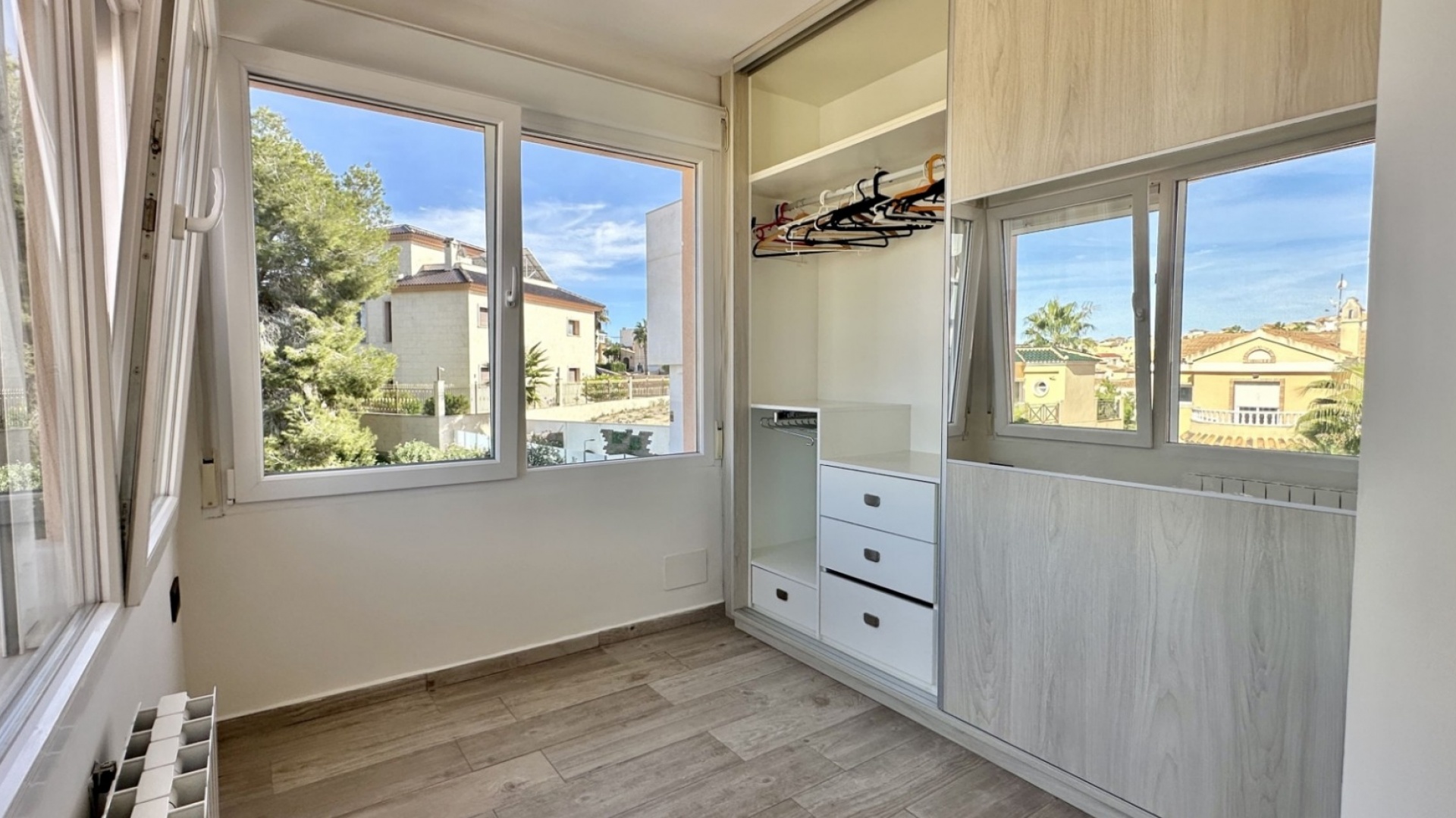 Revente - Villa - Villamartin - las filipinas