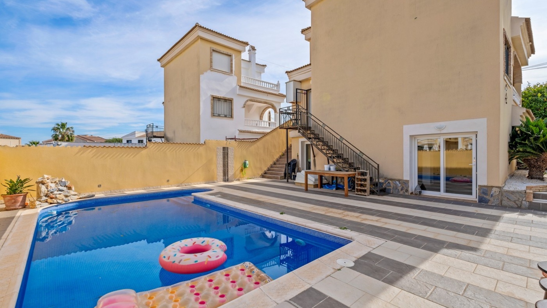 Revente - Villa - Villamartin - las filipinas