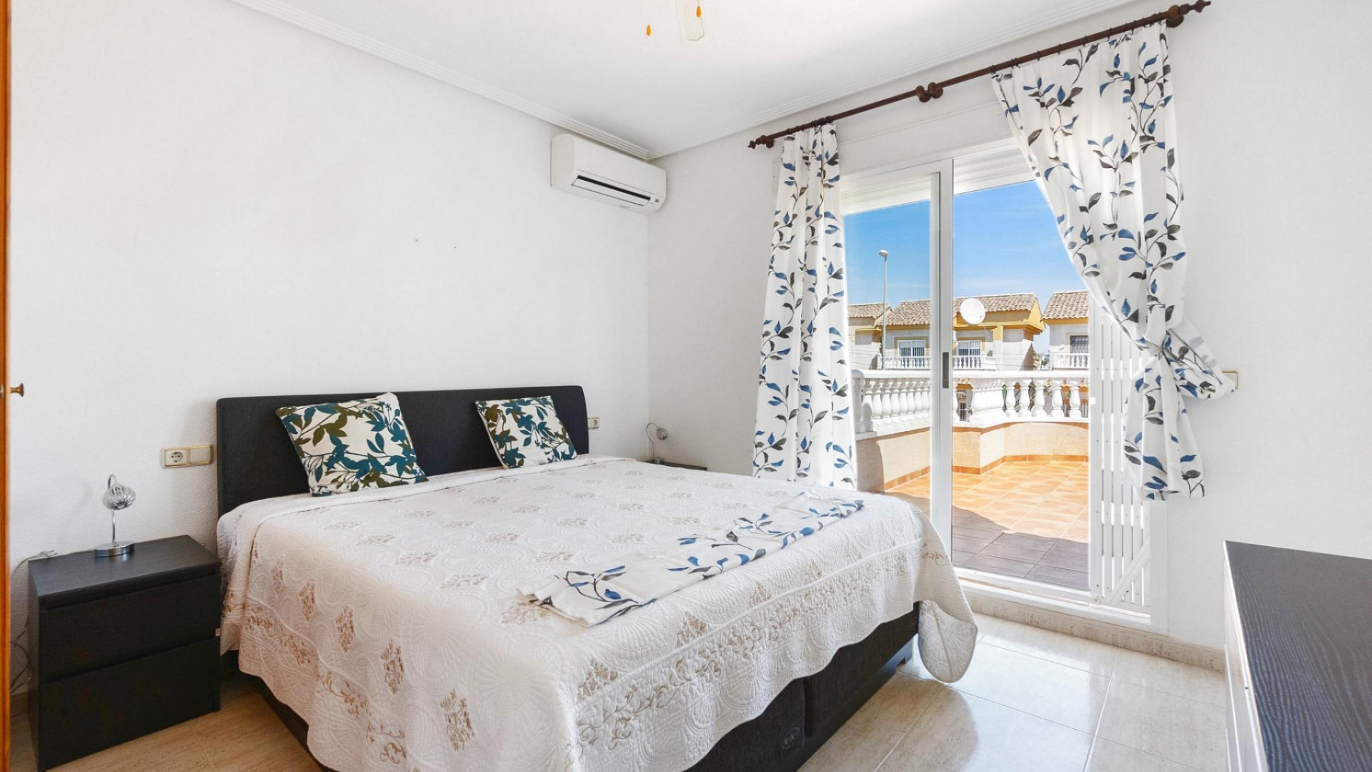 Revente - Villa - Villamartin - las filipinas