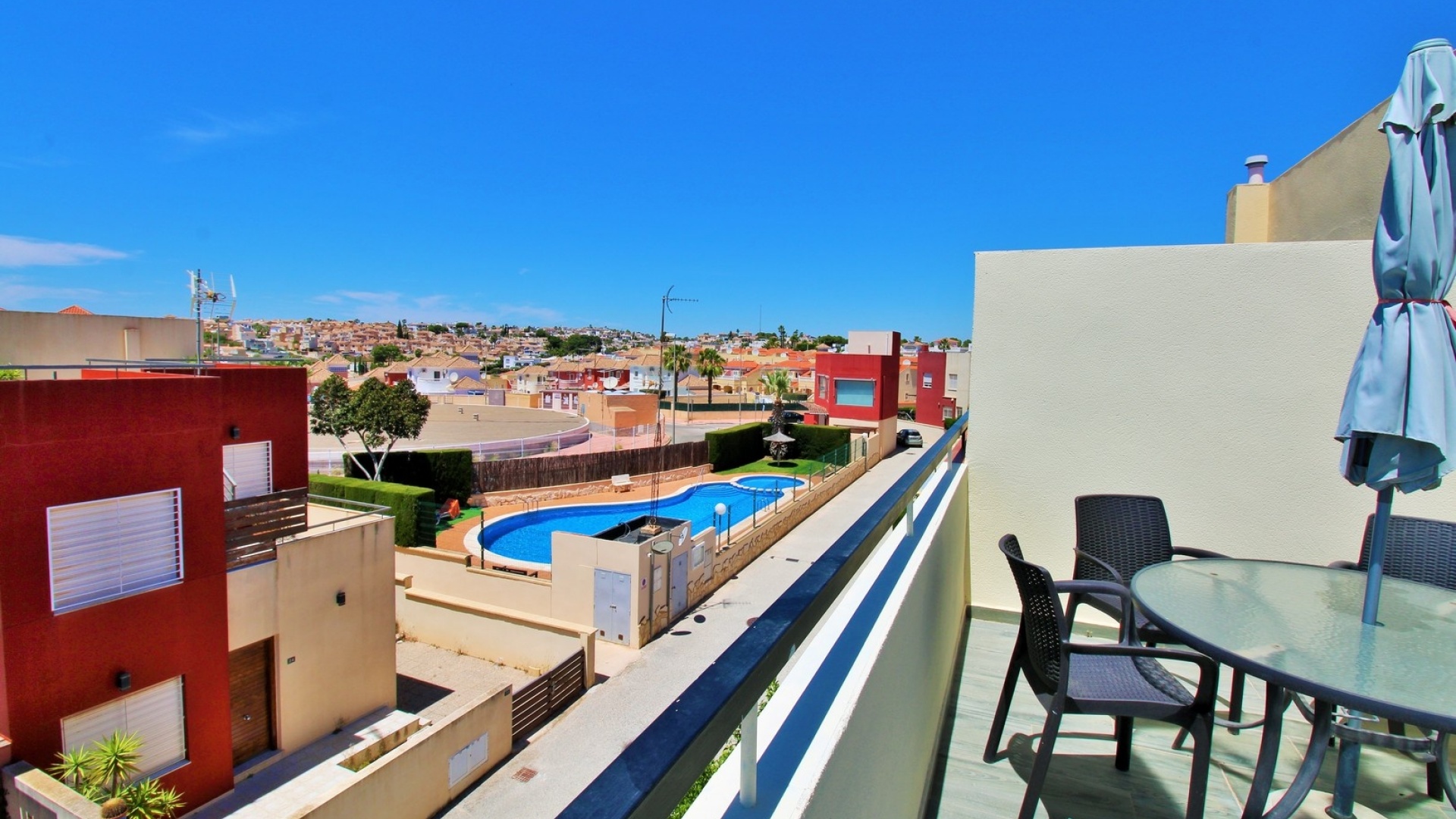 Revente - Villa - Villamartin - vista azul