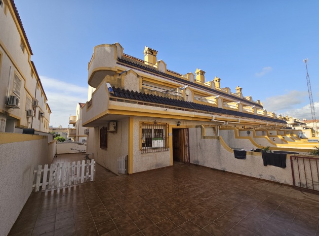 Stadthaus - Wiederverkauf - Playa Flamenca - las chismosas