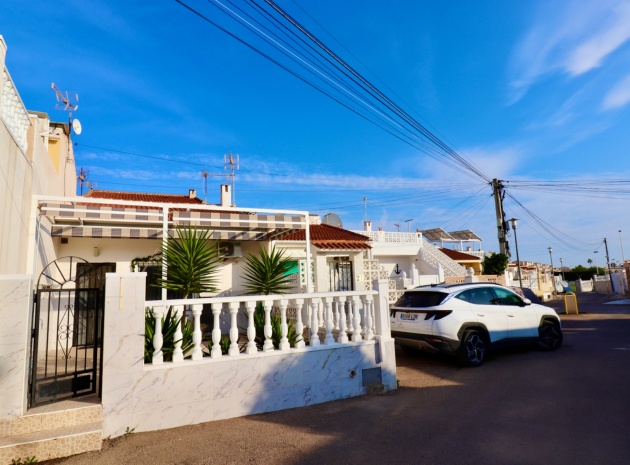 Stadthaus - Wiederverkauf - Torrevieja - La Siesta