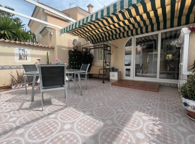 Townhouse - Resale - Dona Pepa - Doña Pepa