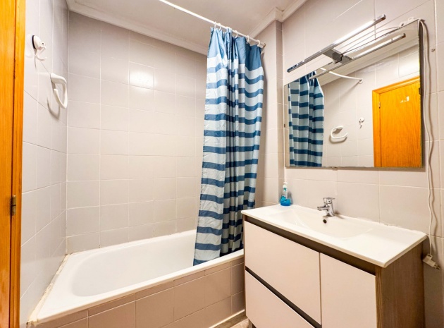 Townhouse - Resale - Torrevieja - Playa De La Mata