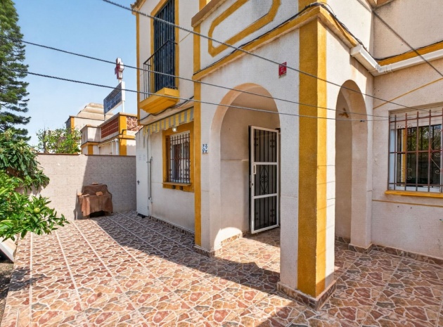 Townhouse - Resale - Torrevieja - Torrevieja Centro