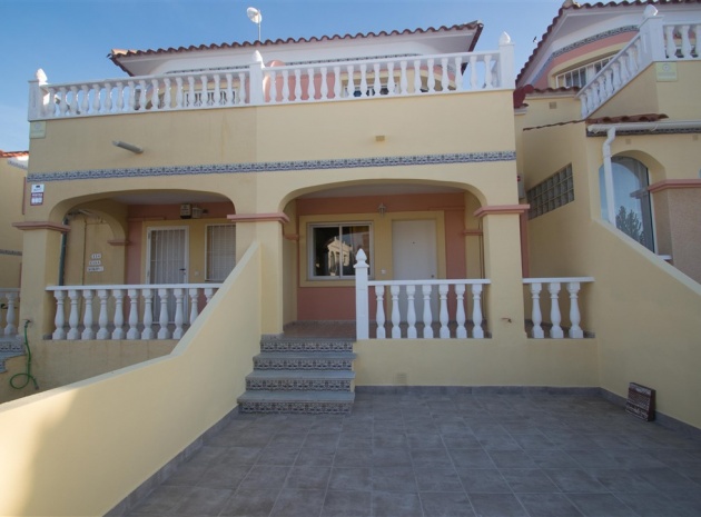 Townhouse - Resale - Villamartin - bosque de las lomas