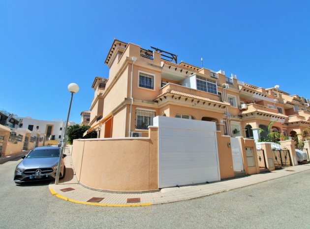 Townhouse - Resale - Villamartin - entre golf