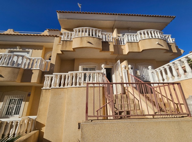 Townhouse - Resale - Villamartin - ESMA-26081