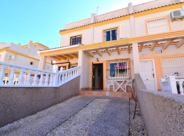 Townhouse - Resale - Villamartin - ESMA-67812