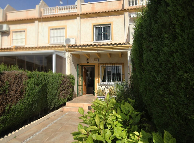 Townhouse - Resale - Villamartin - ESMA-99239