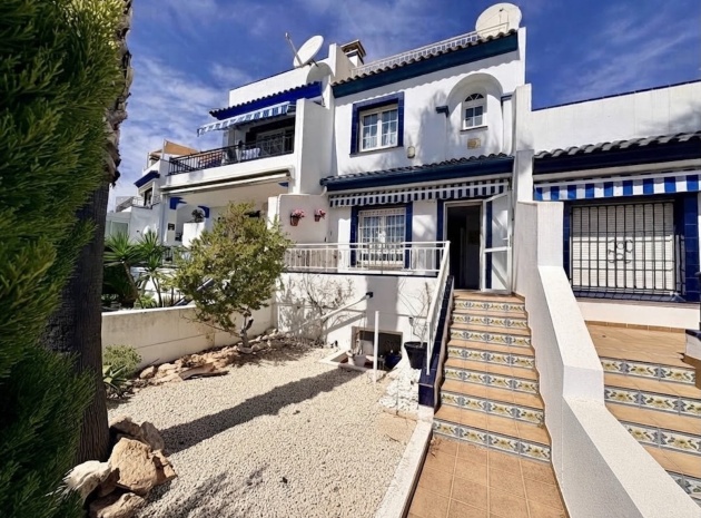 Townhouse - Resale - Villamartin - rioja